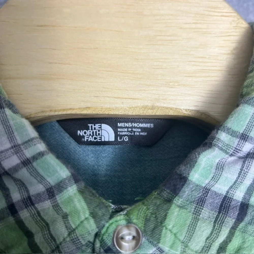 The North Face Men's Green Plaid Short Sleeve Button Up Shirt Size Large‎